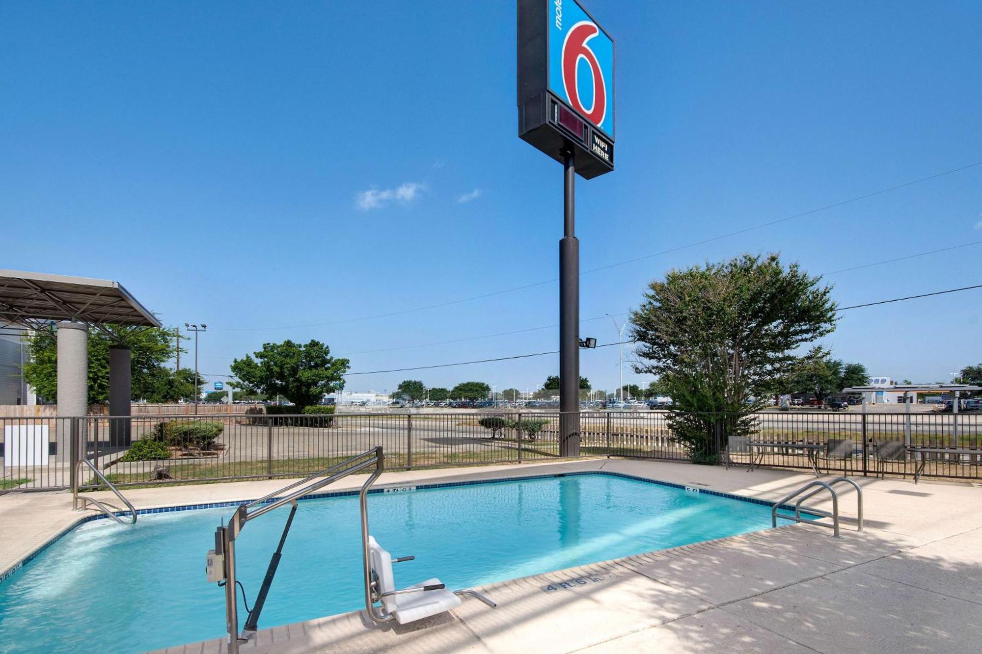 Motel 6-San Antonio, Tx - South Екстер'єр фото